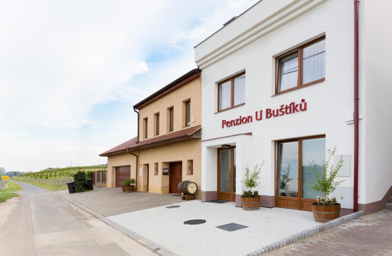 Penzion U Buštíků Sardice Exterior foto
