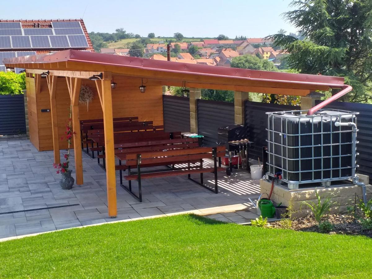 Penzion U Buštíků Sardice Exterior foto